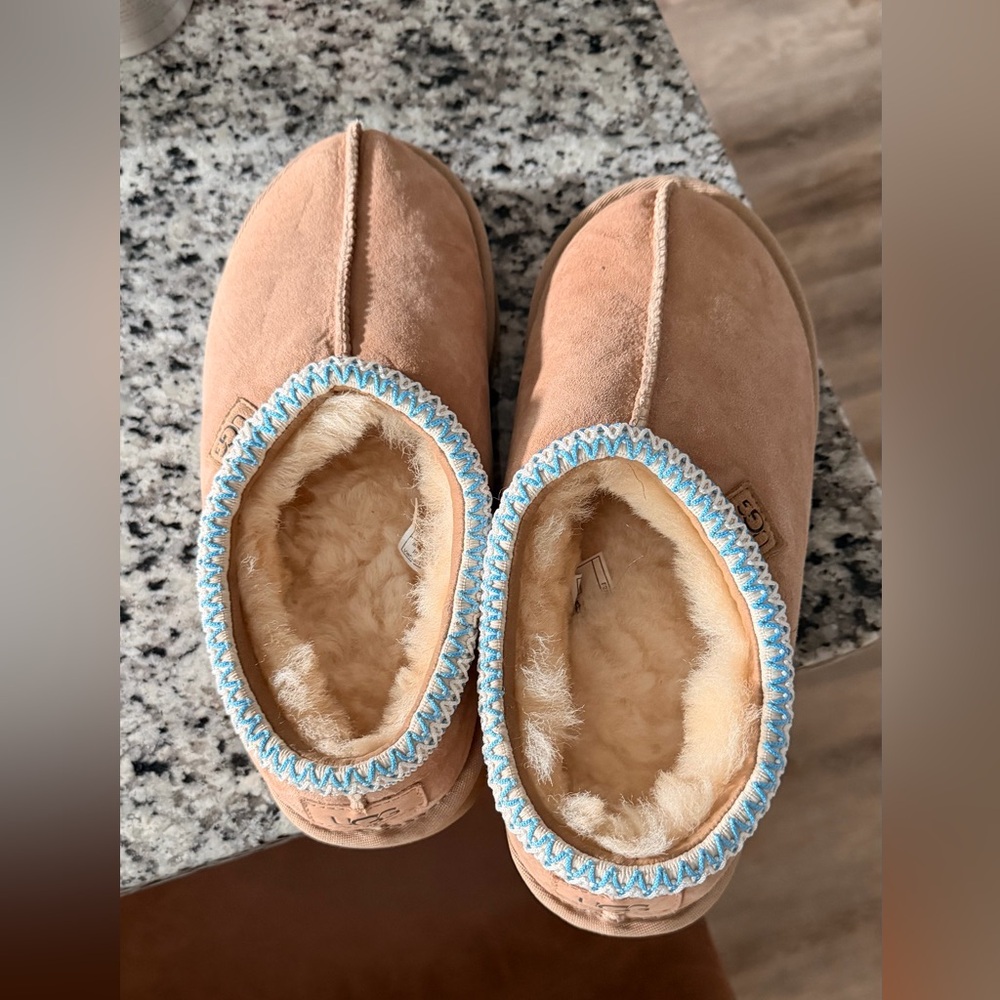 UGG Tasman Cream Slippers with Blue Detail